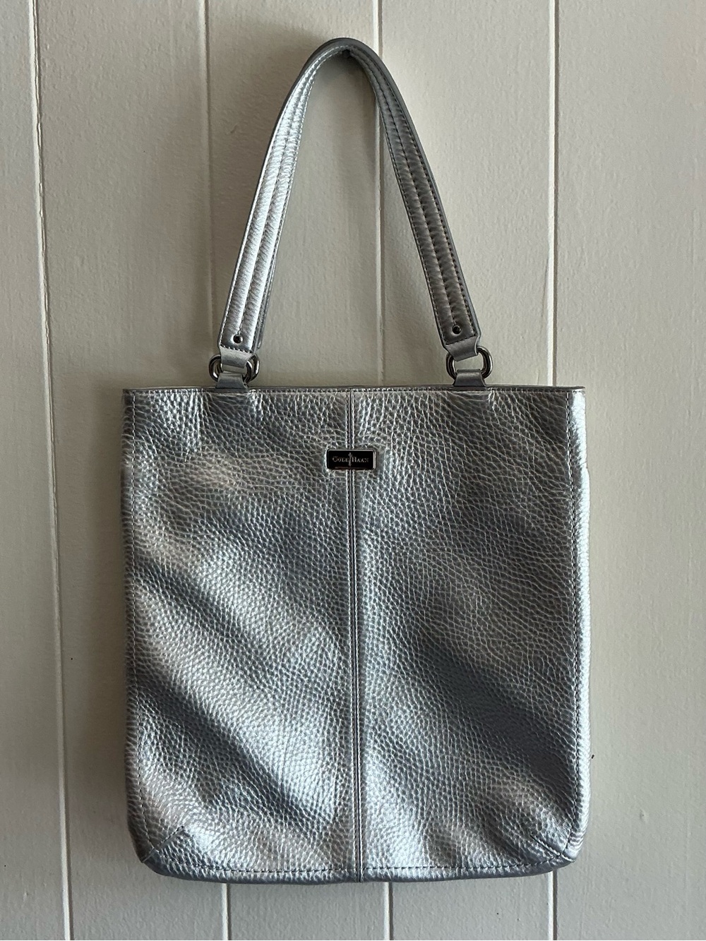 A Rare Large Y2K Cole Haan Metallic Silver Leather Shoulder Bag Handbag Tote